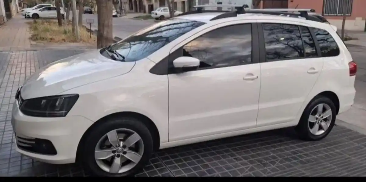 Volkswagen Suran  2017 - foto 2