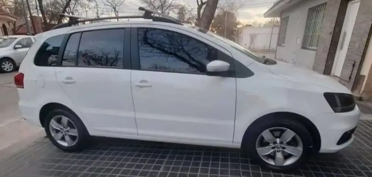 Volkswagen Suran  2017 - foto 3