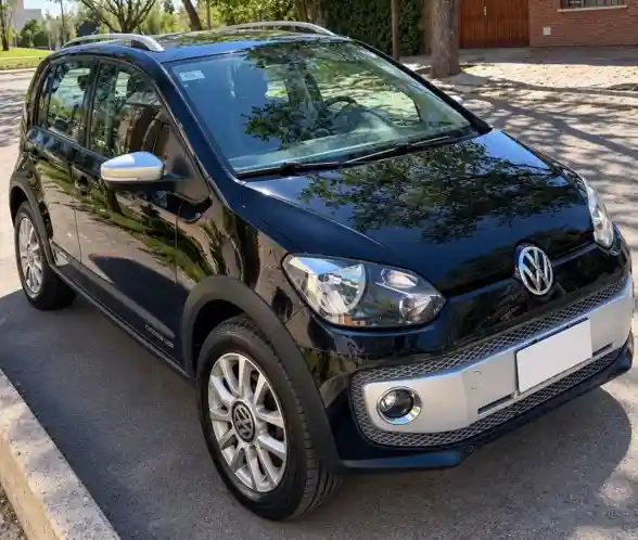 Volkswagen Up  2017 - foto 1