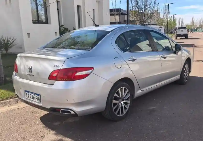 Peugeot 408  2017 - foto 4
