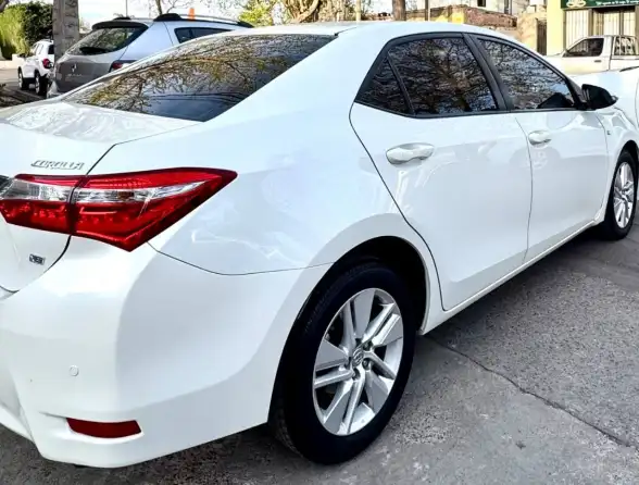 Toyota Corolla  2014 - foto 3