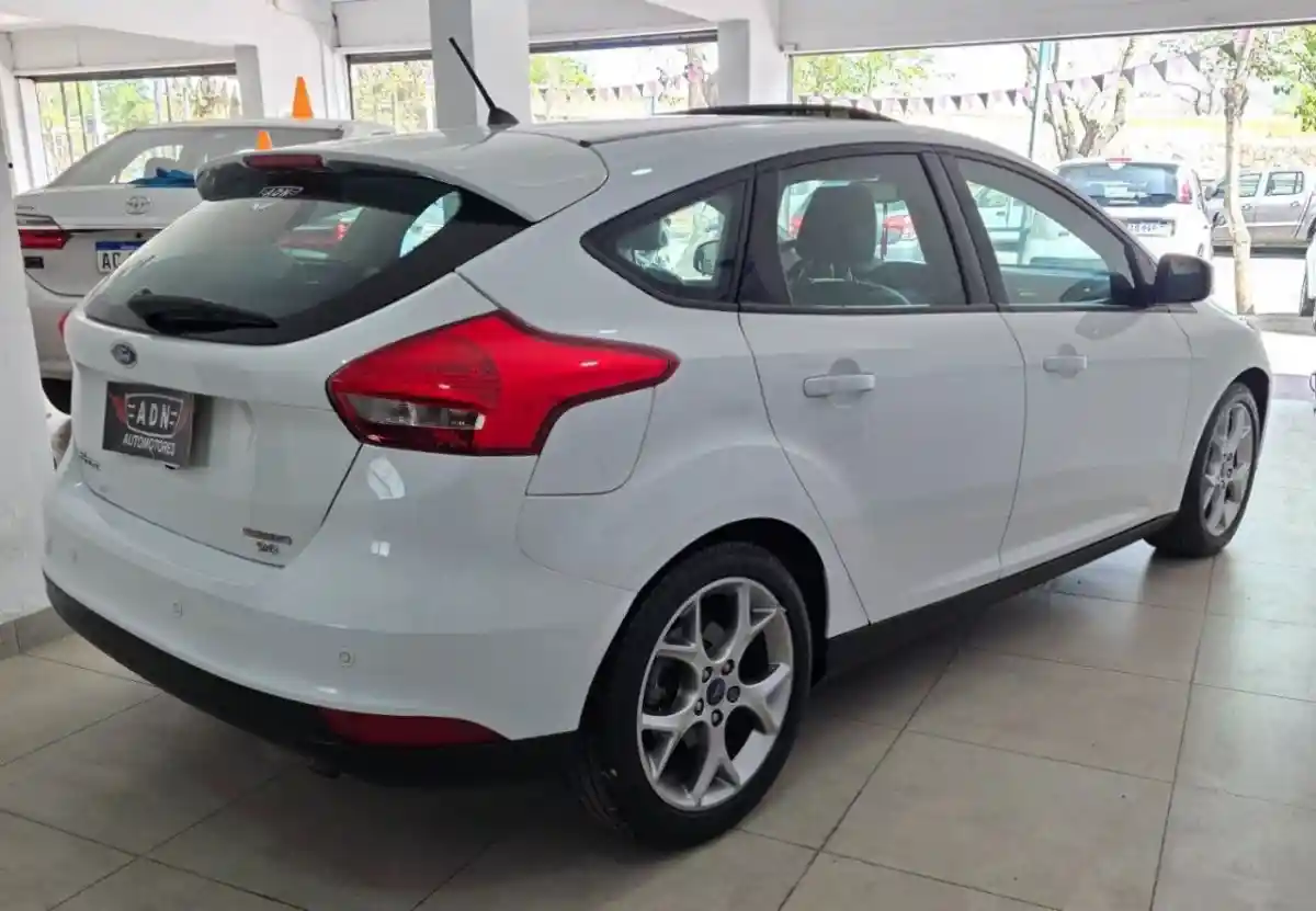Ford Focus  2016 - foto 4