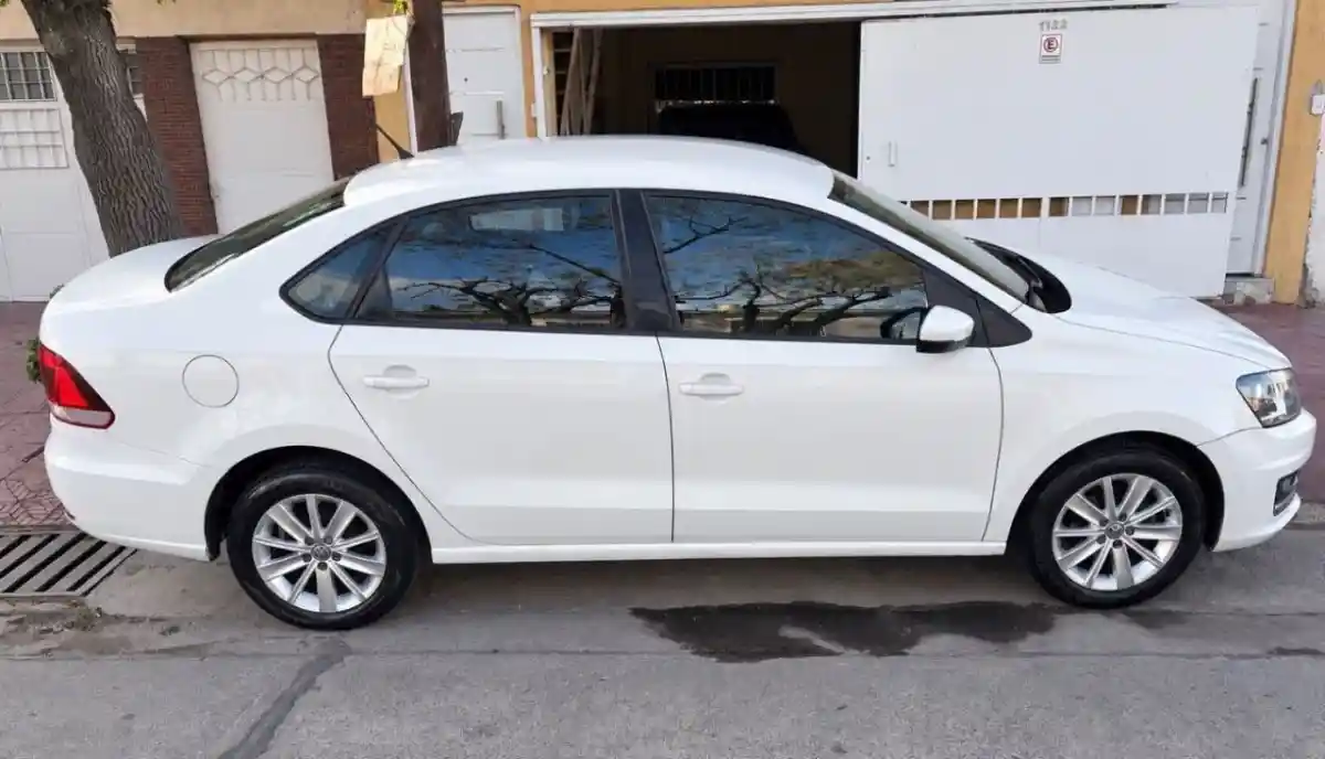 Volkswagen Polo  2017 - foto 3