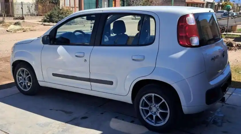 Fiat Uno Evo  2013 - foto 2