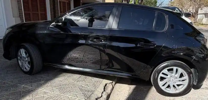 Peugeot 208  2023 - foto 3