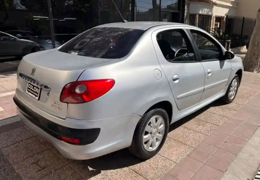 Peugeot 207  2010 - foto 4
