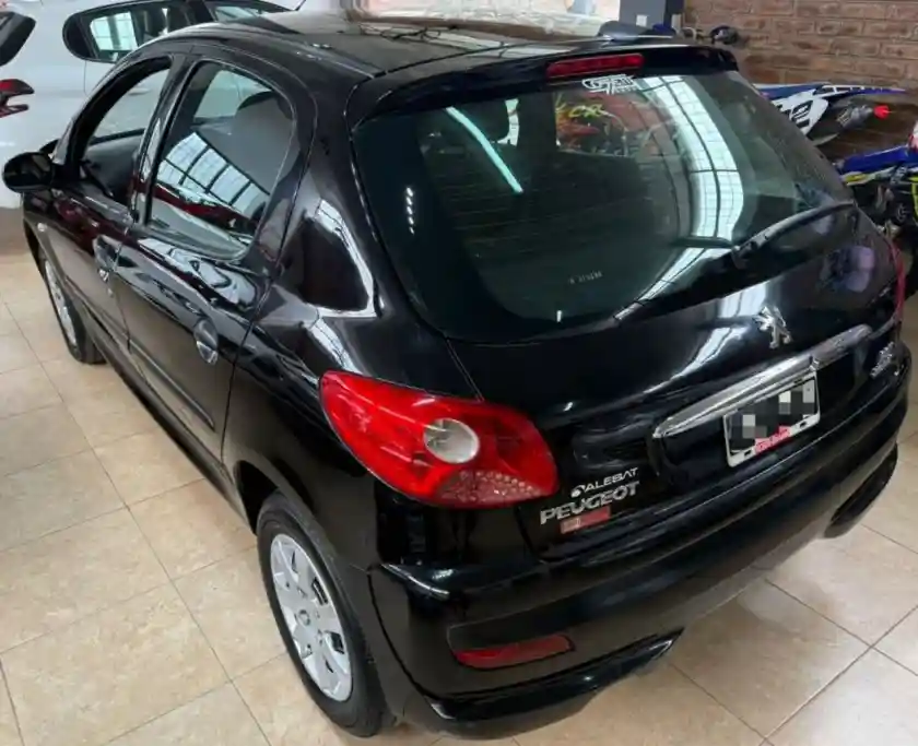 Peugeot 207  2011 - foto 3