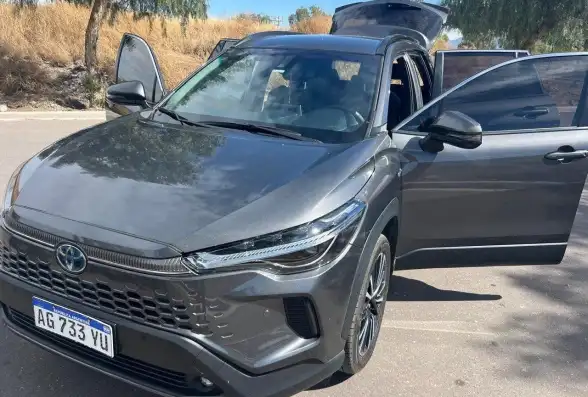 Toyota Corolla Cross  2024 - foto 2