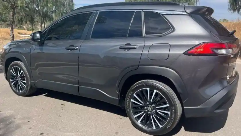 Toyota Corolla Cross  2024 - foto 3