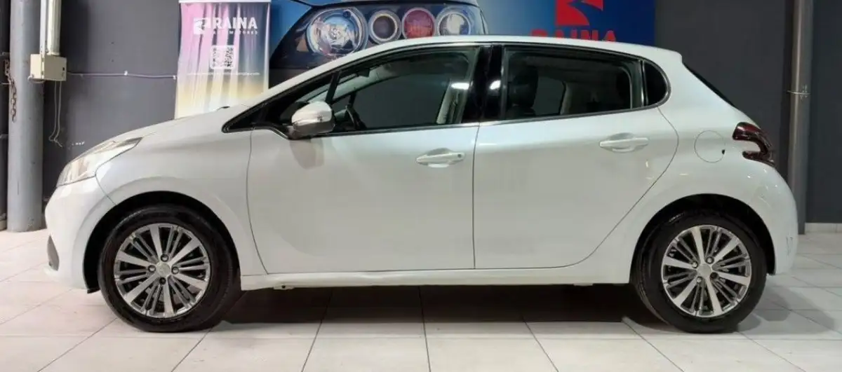 Peugeot 208  2016 - foto 3
