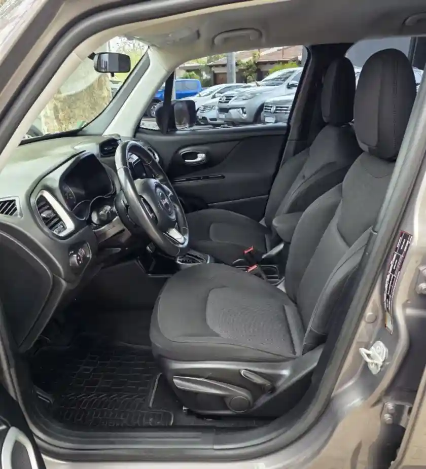 Jeep Renegade  2021 - foto 5