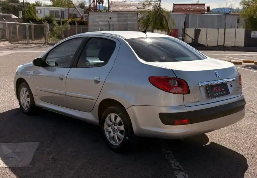 Peugeot 207  2011 - foto 3