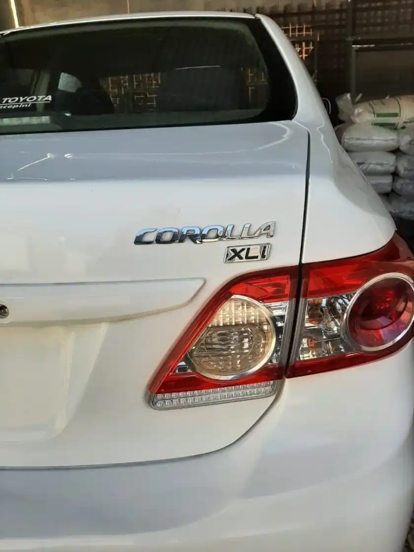 Toyota Corolla  2013 - foto 3