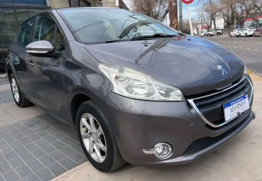 Peugeot 208  2014 - foto 2