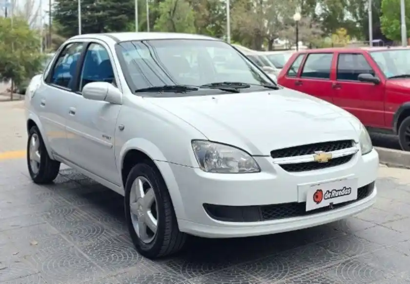 Chevrolet Classic  2013 - foto 1