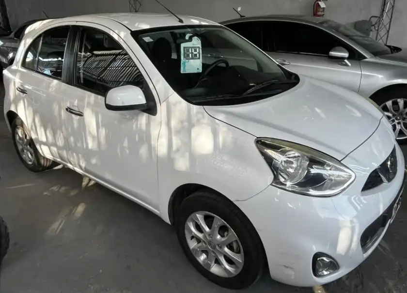 Nissan March  2014 - foto 1