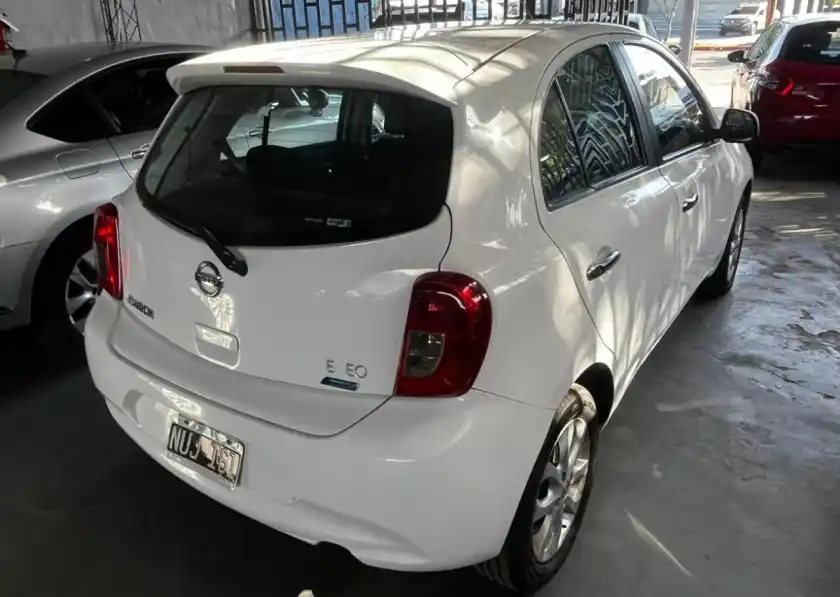 Nissan March  2014 - foto 4