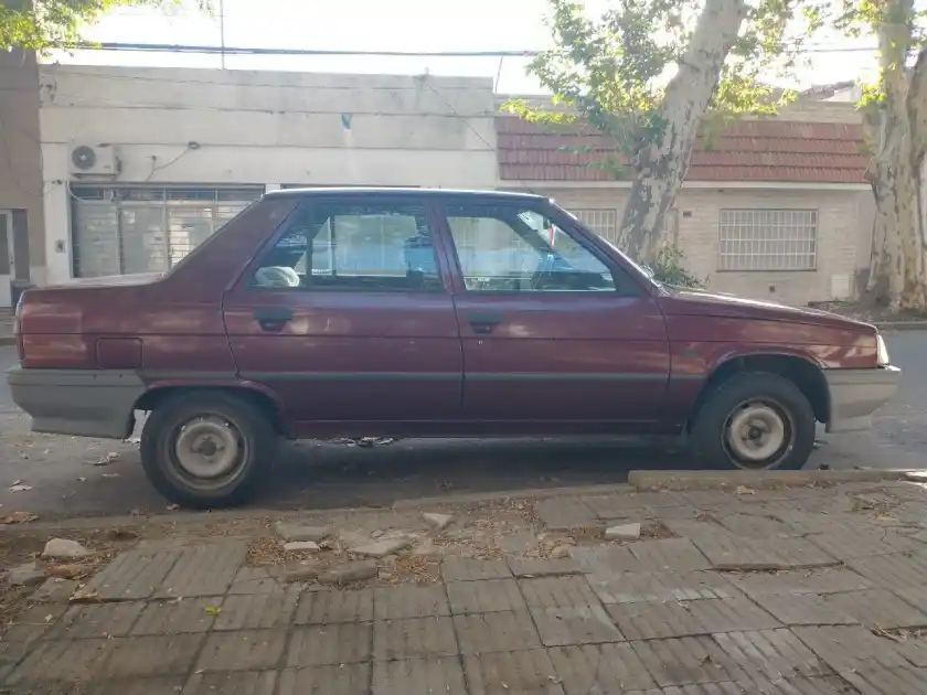Renault 9  1994 - foto 2