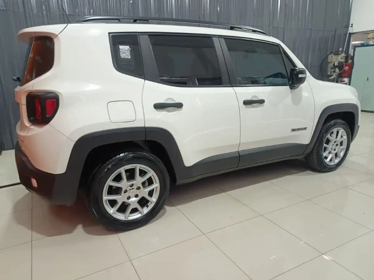 Jeep Renegade  2021 - foto 4