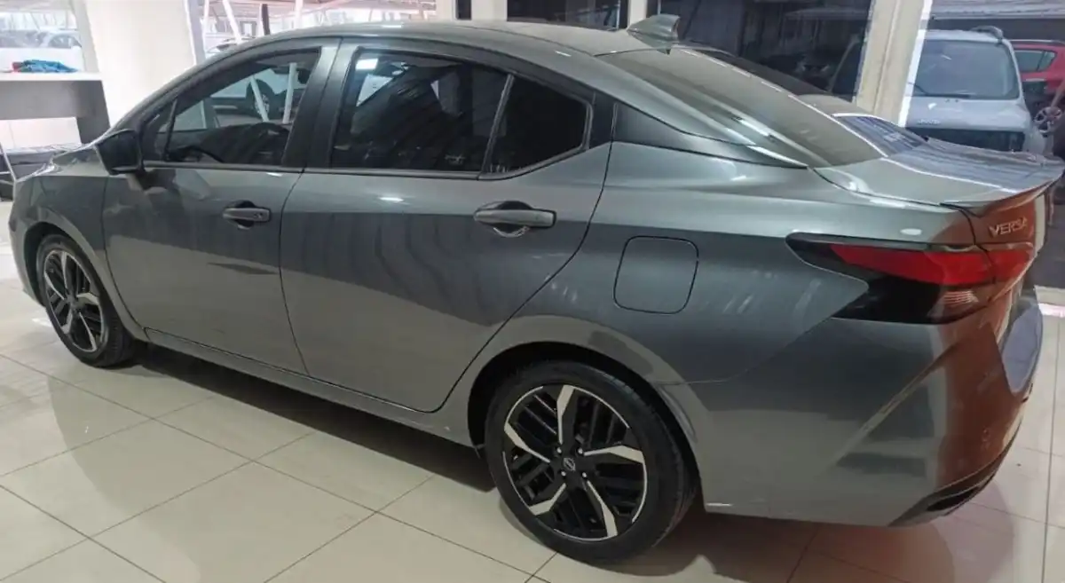 Nissan Versa  2024 - foto 3