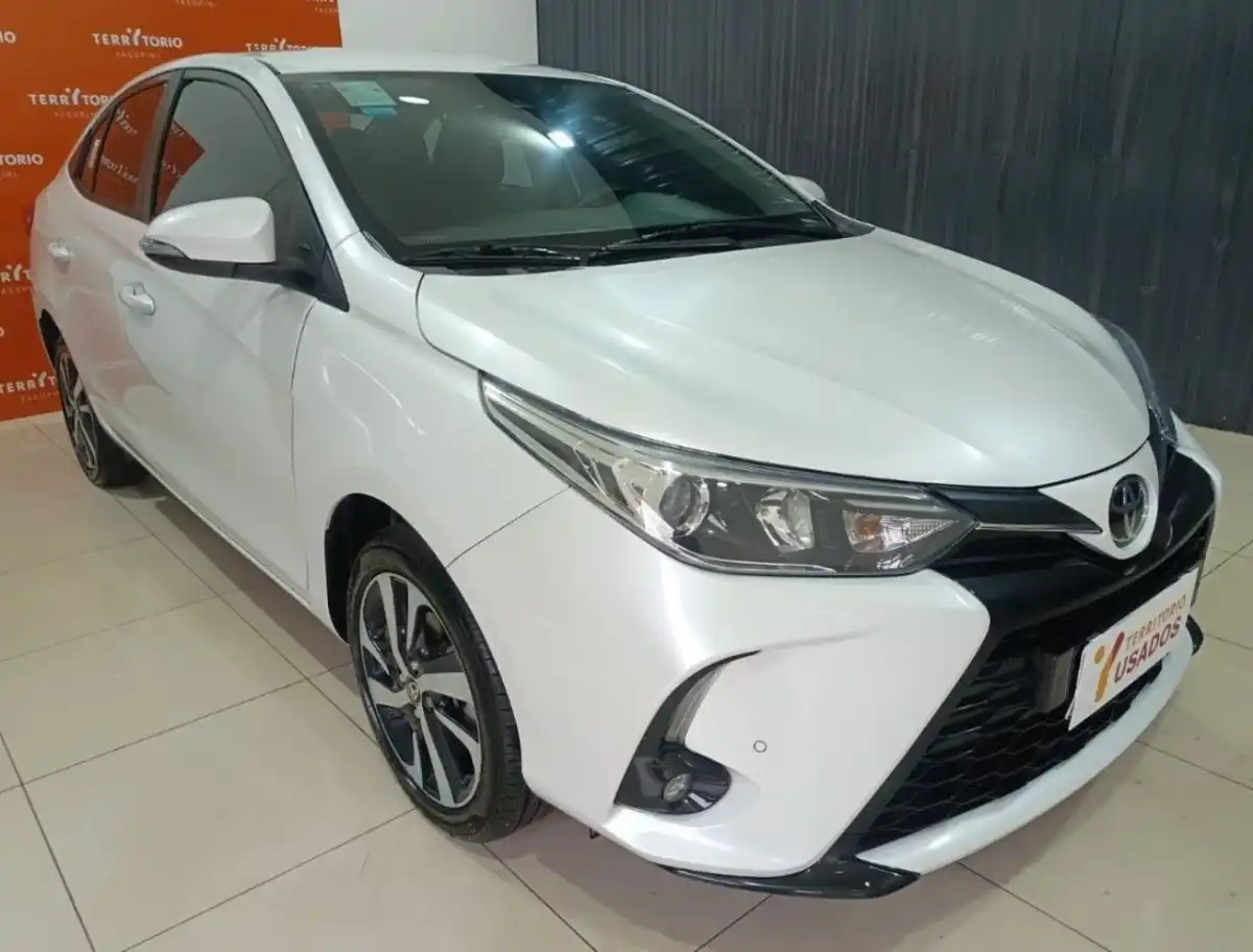 Toyota Yaris  2023 - foto 2