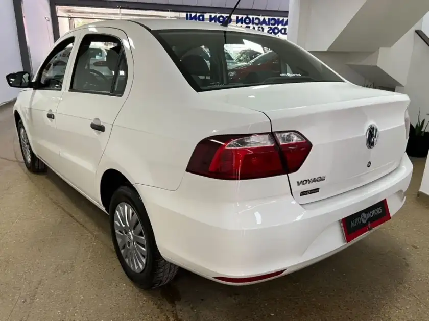 Volkswagen Voyage  2016 - foto 3