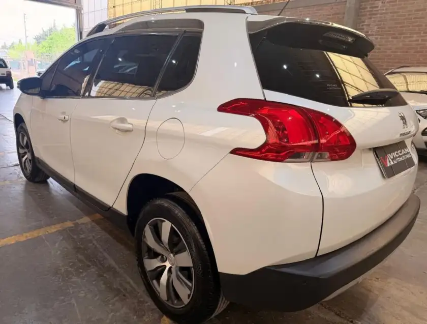 Peugeot 2008  2017 - foto 2