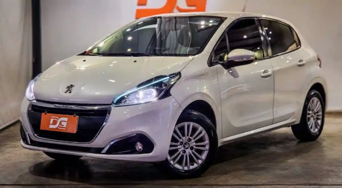 Peugeot 208  2019 - foto 1