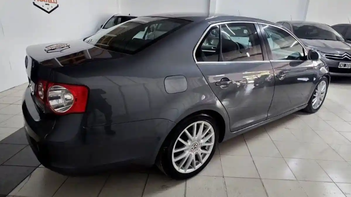 Volkswagen Vento  2008 - foto 4