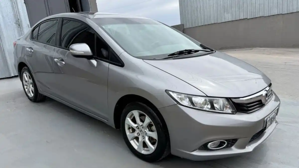 Honda Civic  2014 - foto 2