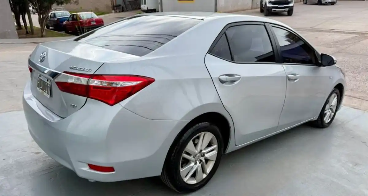 Toyota Corolla  2016 - foto 3