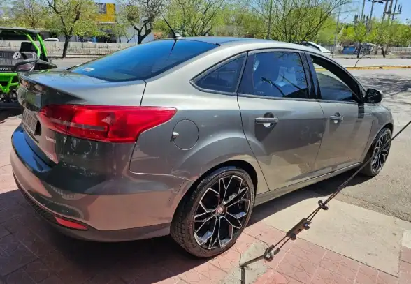 Ford Focus  2017 - foto 4