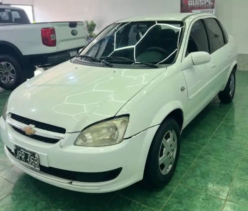 Chevrolet Classic  2011 - foto 1