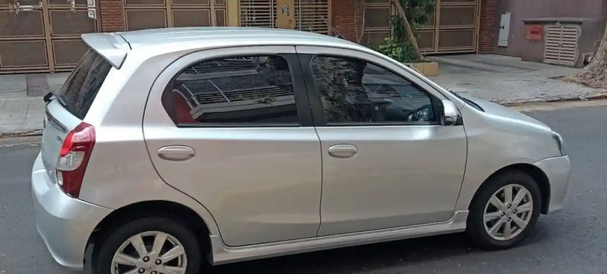 Toyota Etios  2018 - foto 4