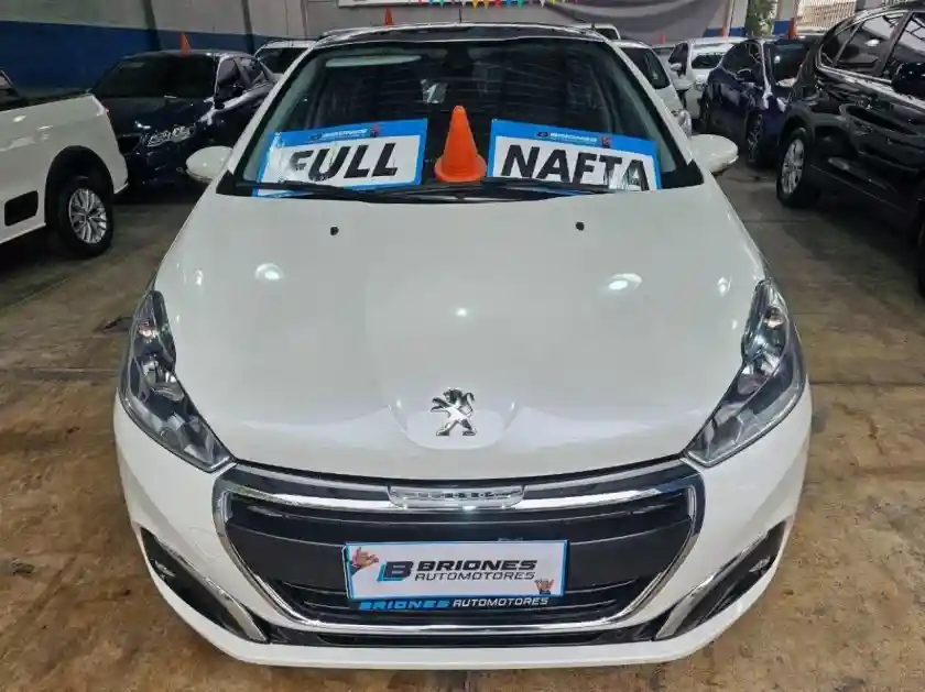 Peugeot 208  2017 - foto 2
