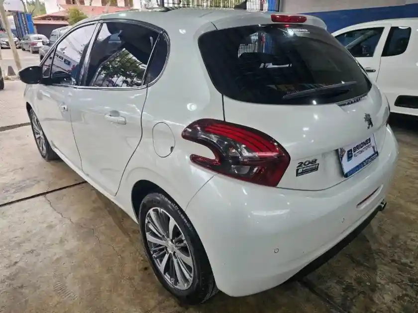 Peugeot 208  2017 - foto 3