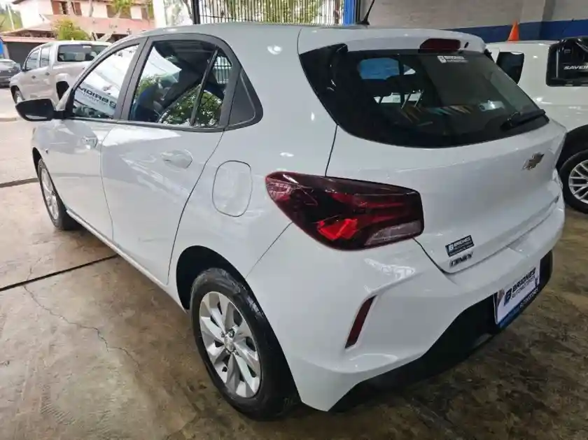 Chevrolet Onix  2022 - foto 3
