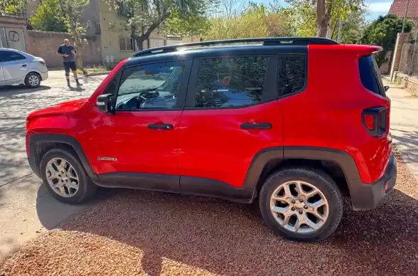 Jeep Renegade  2018 - foto 4