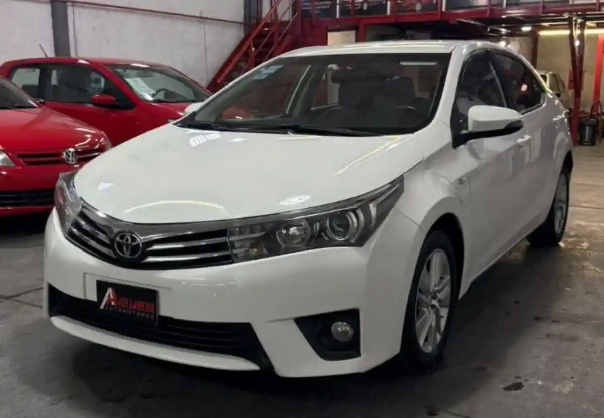 Toyota Corolla  2015 - foto 1