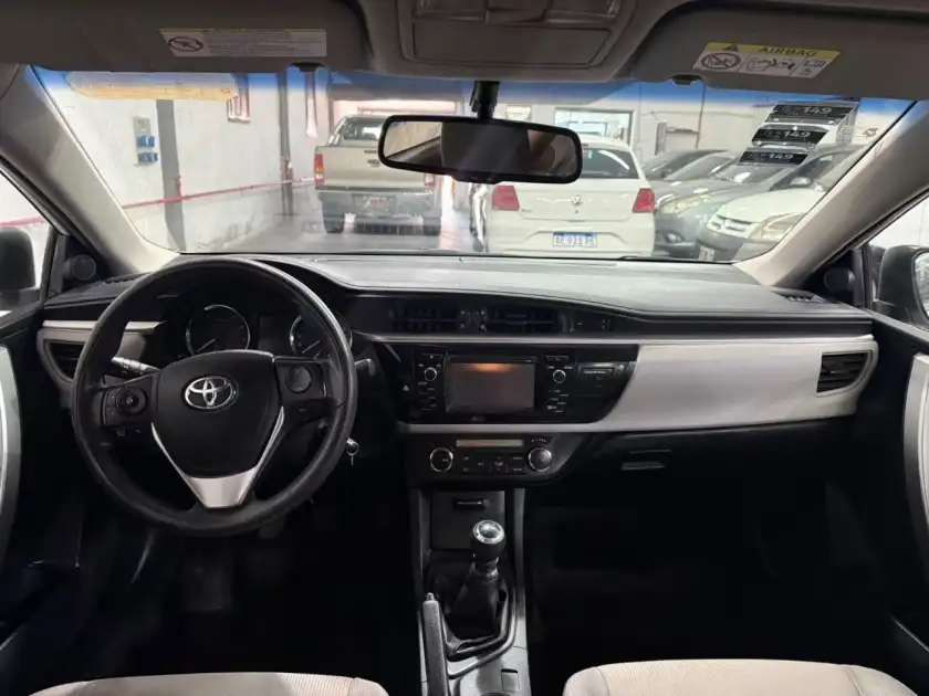 Toyota Corolla  2015 - foto 5
