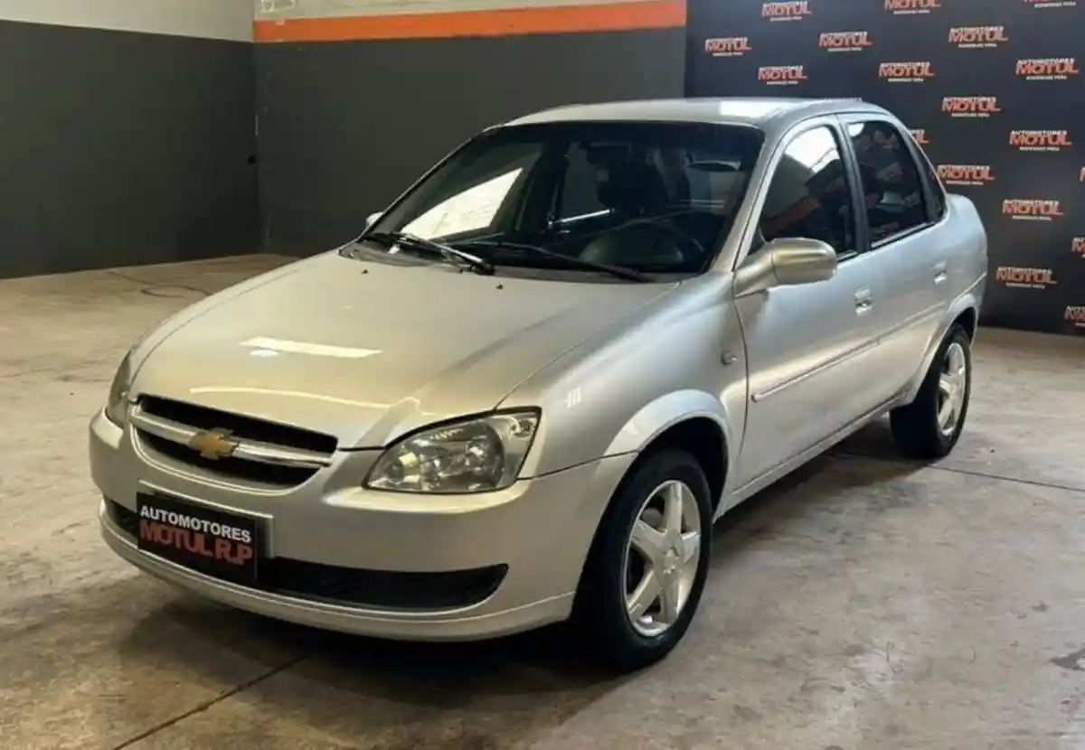 Chevrolet Classic  2013 - foto 1