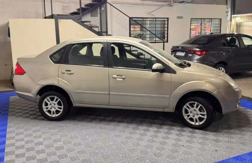 Ford Fiesta  2008 - foto 2