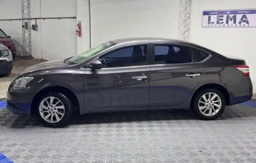Nissan Sentra  2015 - foto 3