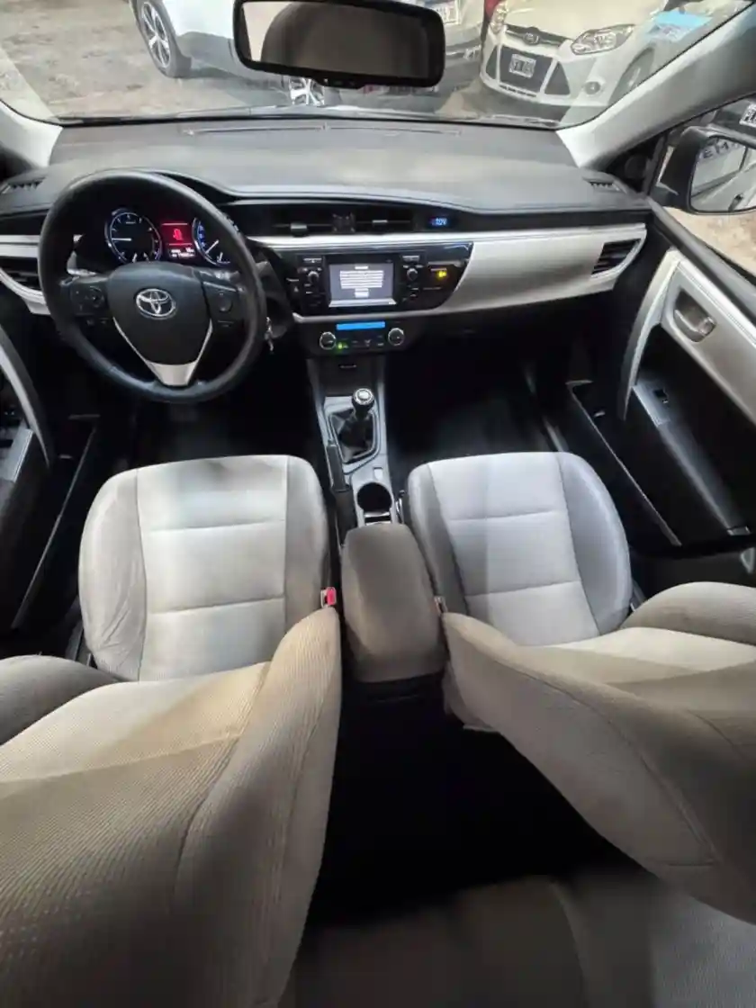 Toyota Corolla  2015 - foto 4