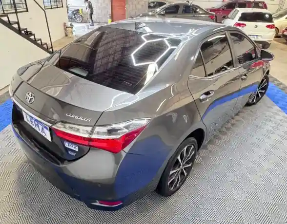Toyota Corolla  2017 - foto 2