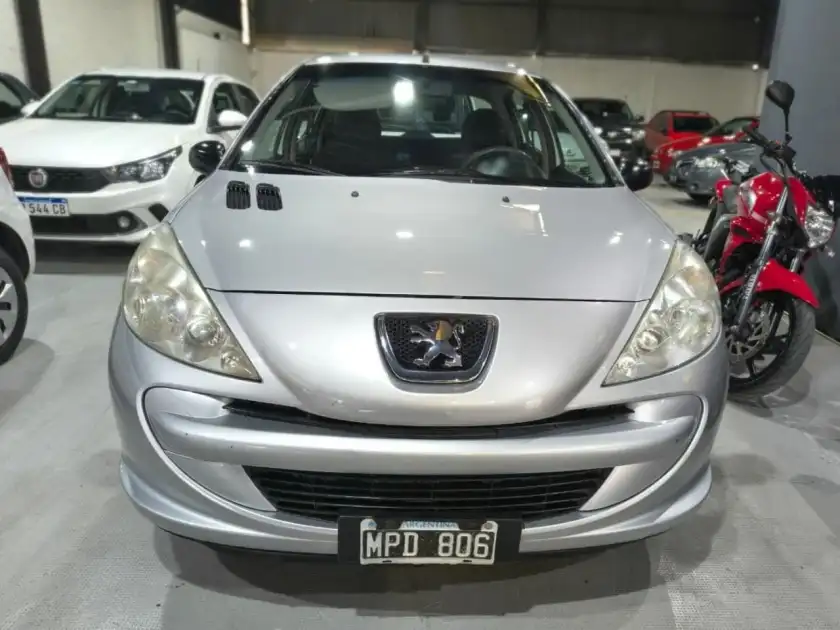 Peugeot 207  2013 - foto 2