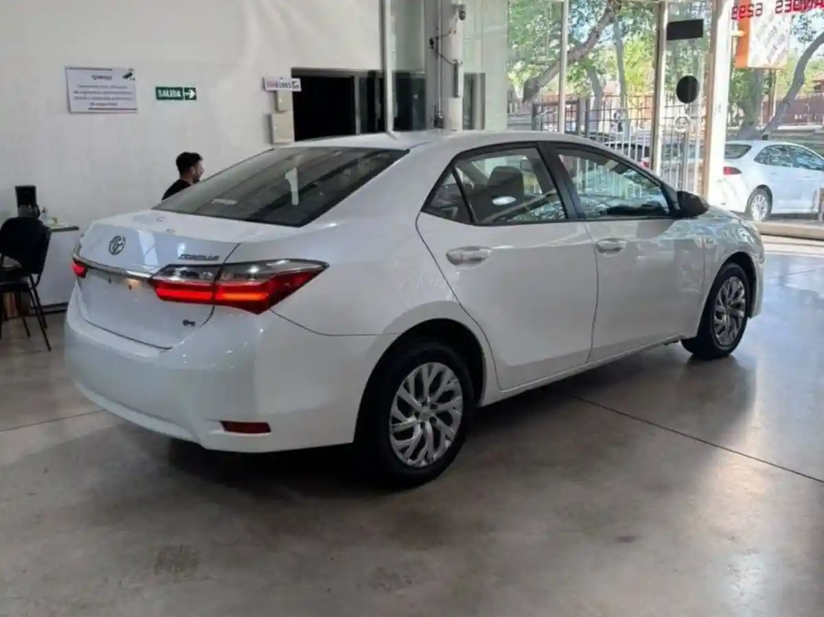 Toyota Corolla  2019 - foto 3