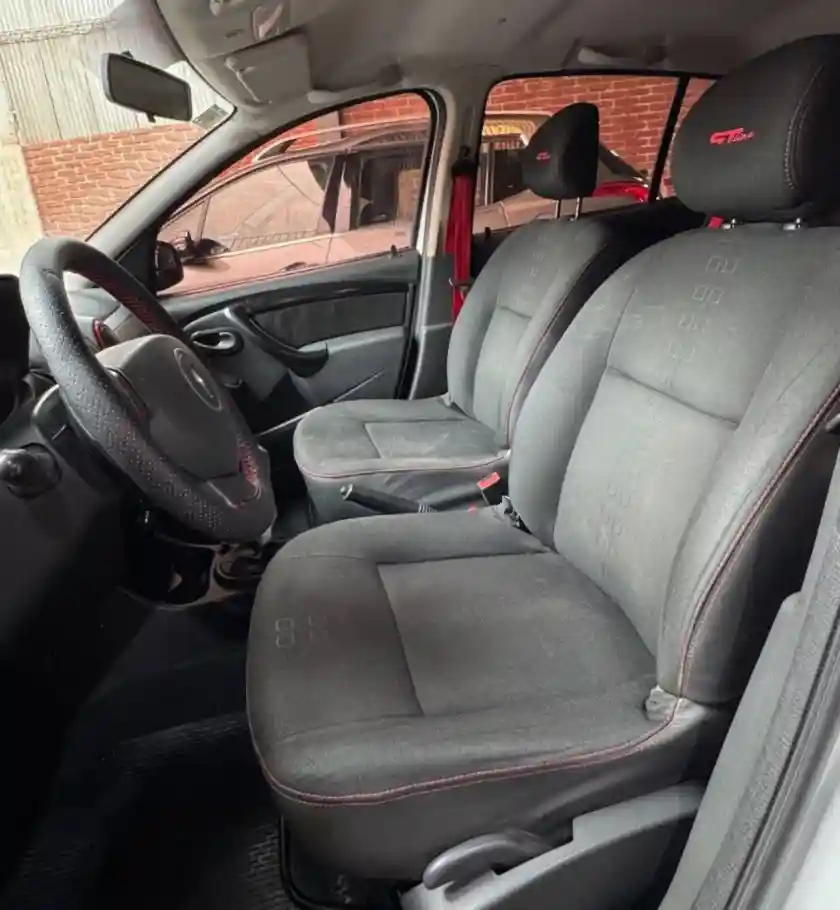 Renault Sandero  2013 - foto 4