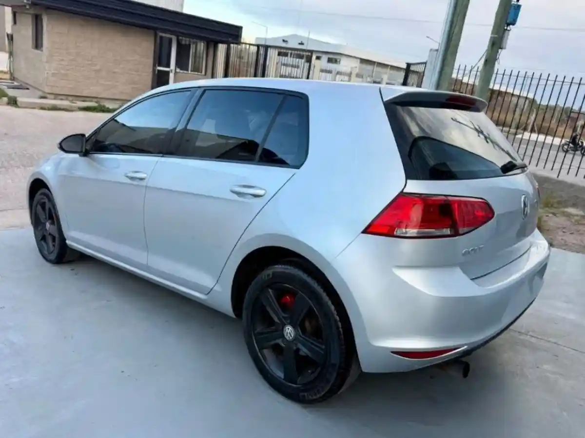 Volkswagen Golf  2015 - foto 2