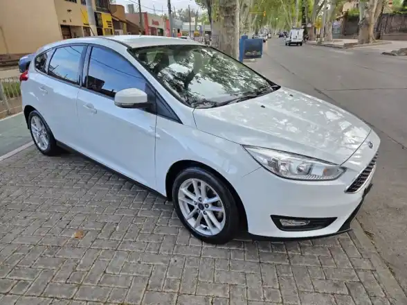 Ford Focus  2015 - foto 3